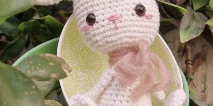 Atelier Crochet, Amigurumi Lapin de Pâques